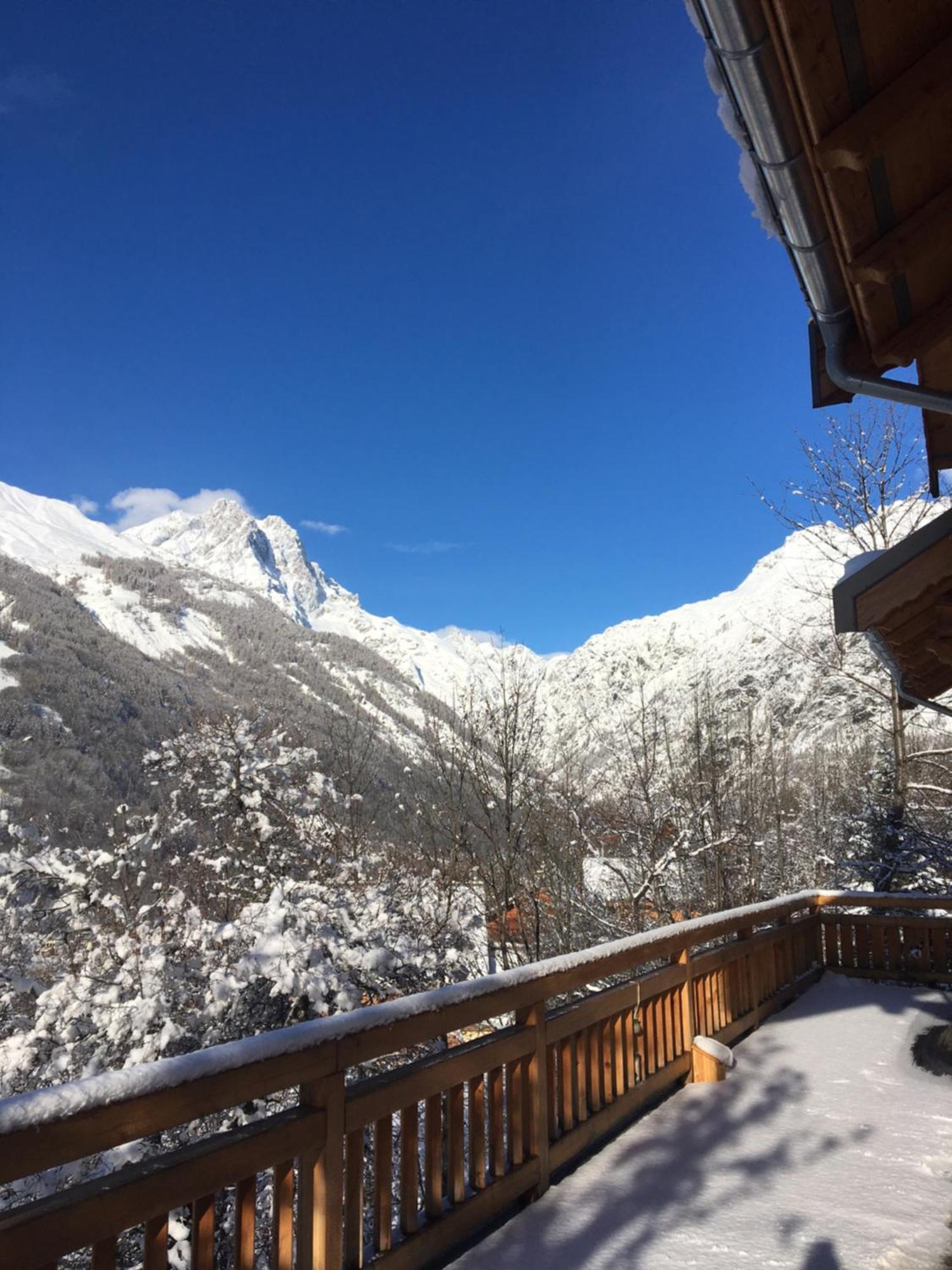Bed and Breakfast Les Cabris Pelvoux Екстер'єр фото