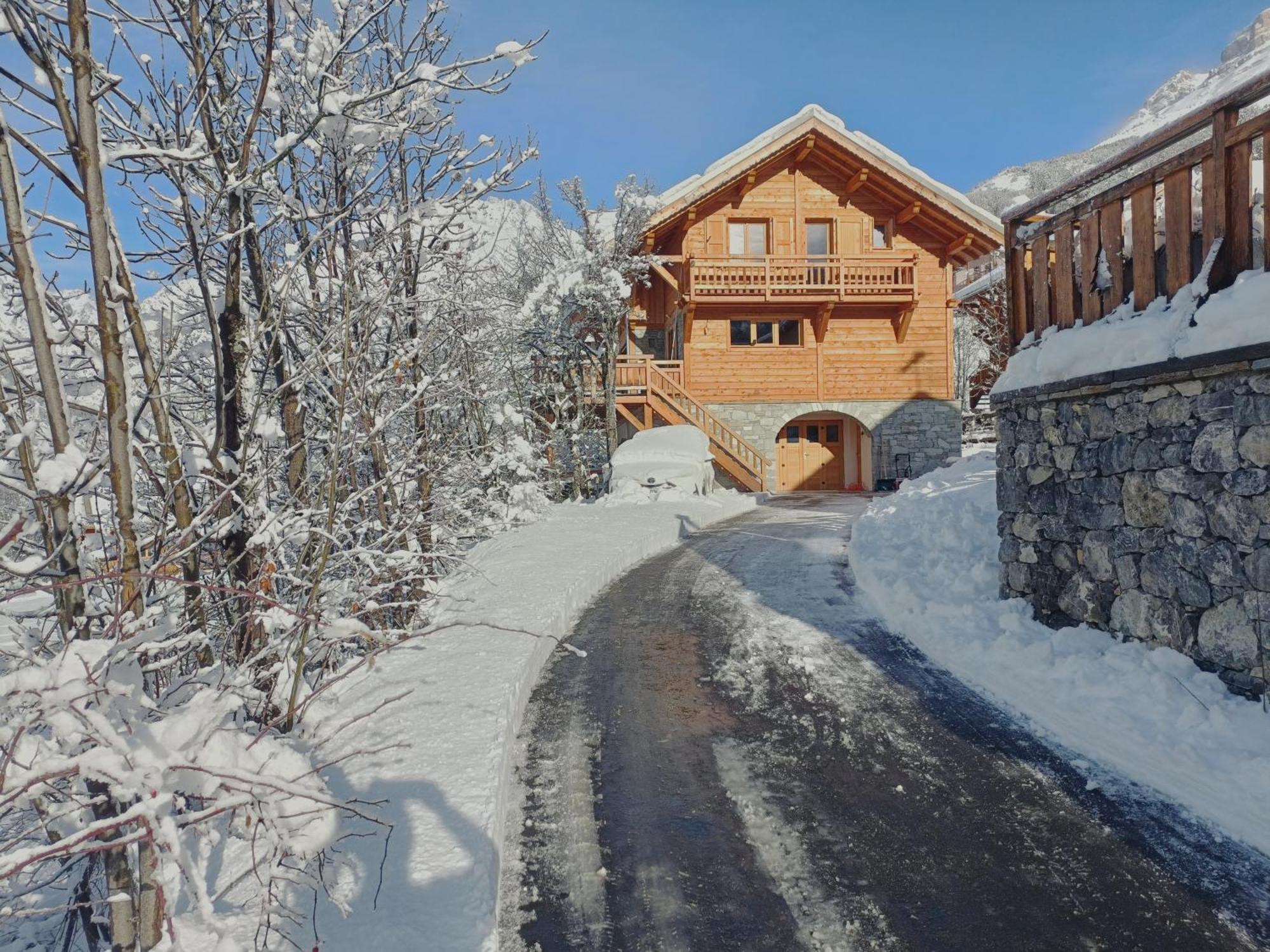 Bed and Breakfast Les Cabris Pelvoux Екстер'єр фото