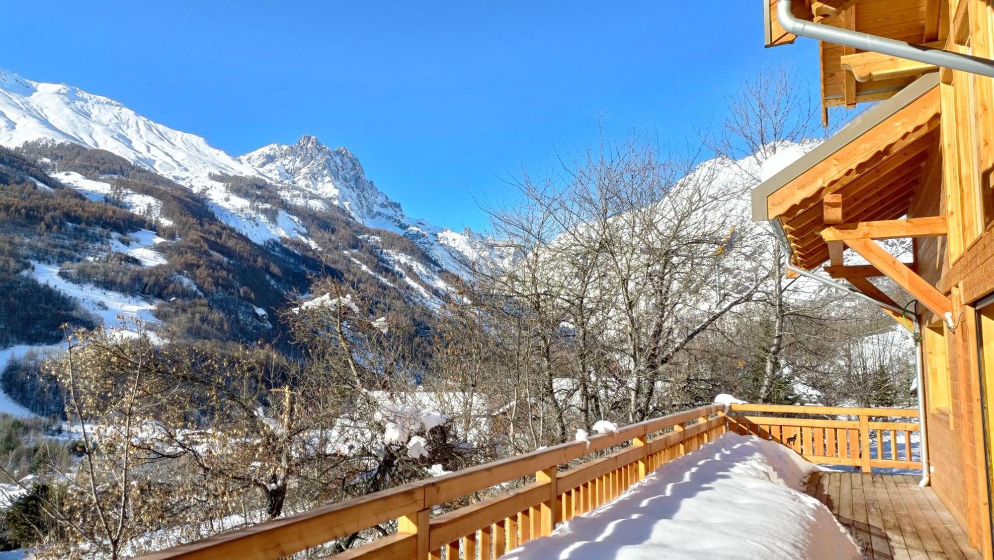 Bed and Breakfast Les Cabris Pelvoux Екстер'єр фото